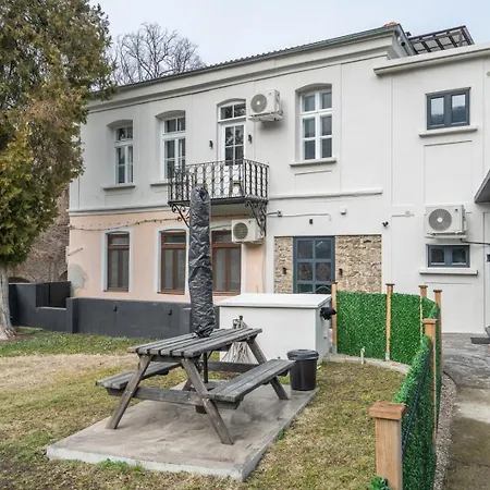 Tsarevets 2br Apt.+studio|n7even|free Str. Parking *